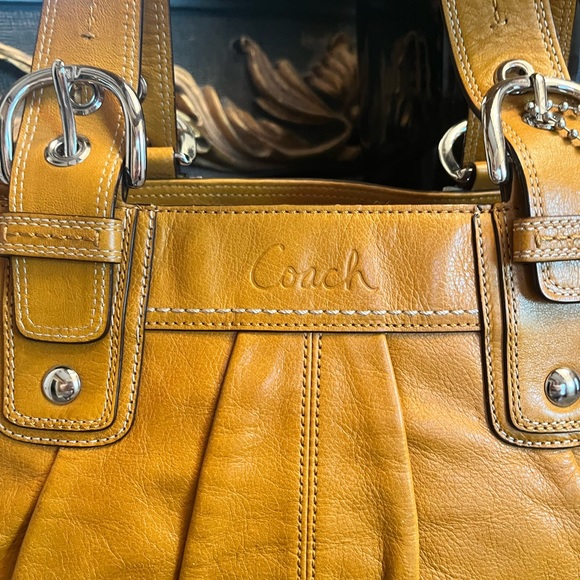 NWOT! Authentic Coach Saffron yellow Soho hobo bag - Picture 2 of 15